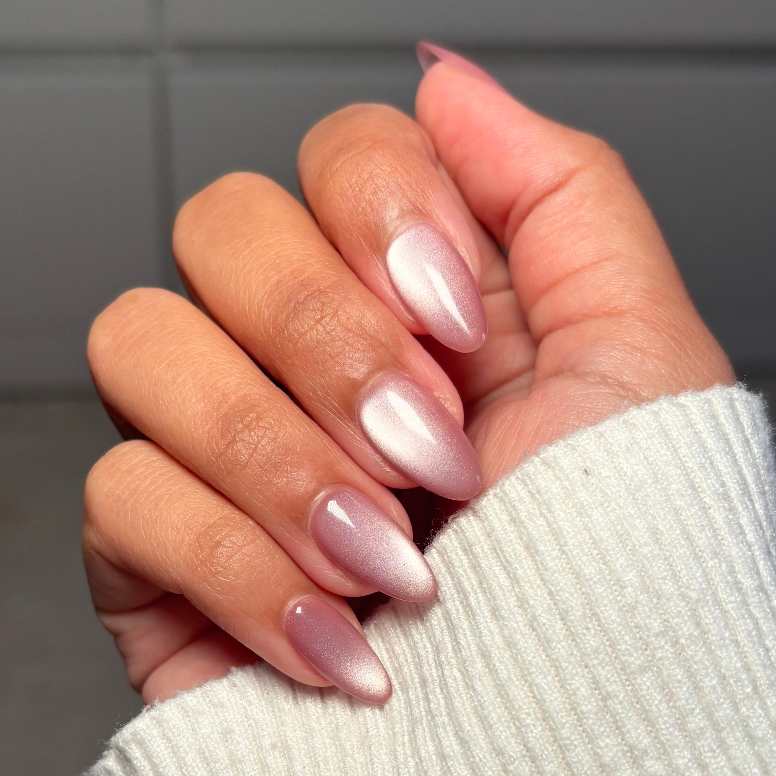 Rose Aura